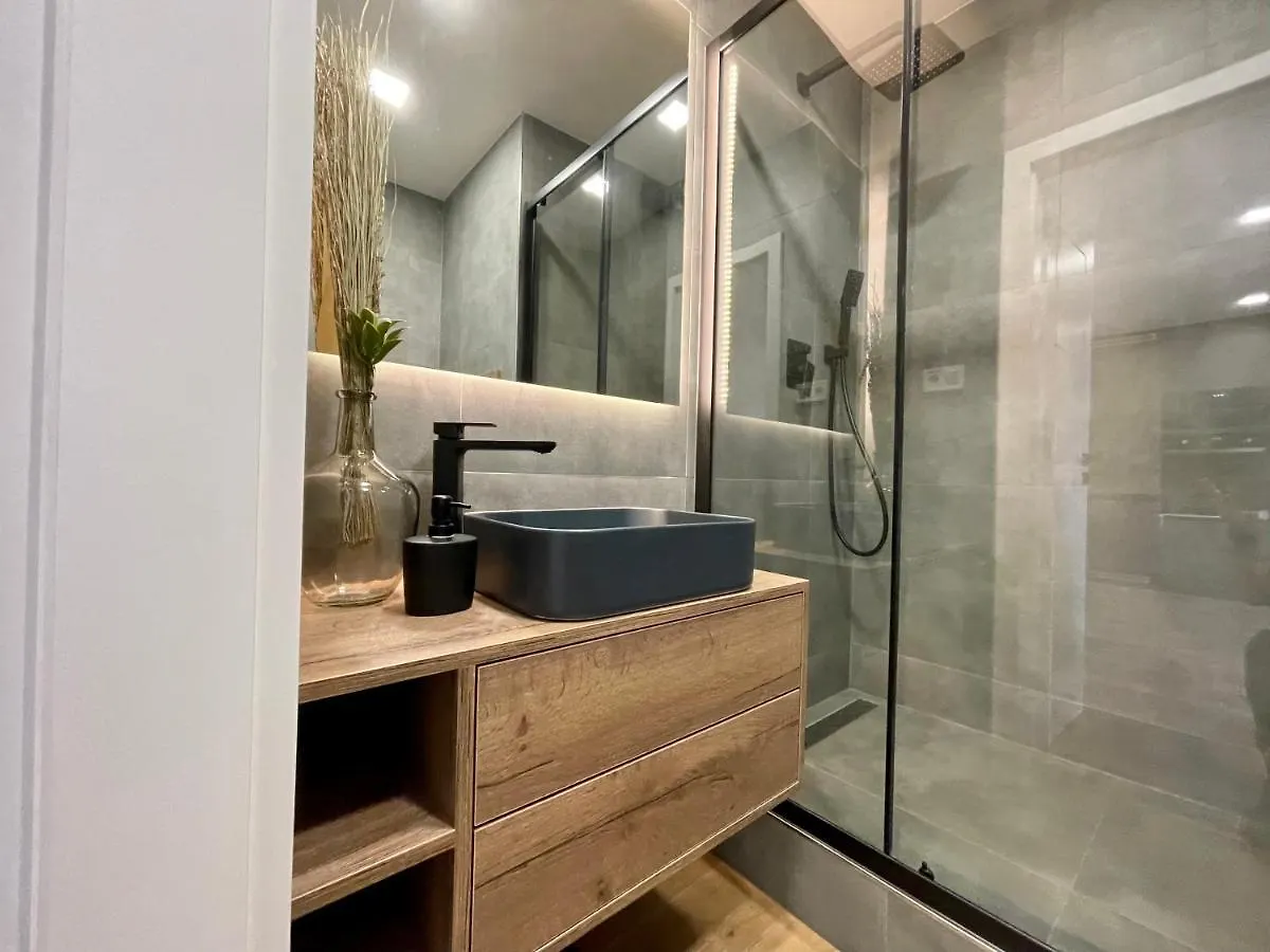 Luxusní nově zrekonstruovaný Apartmán 2kk - 47m2 - Ostrava Centrum