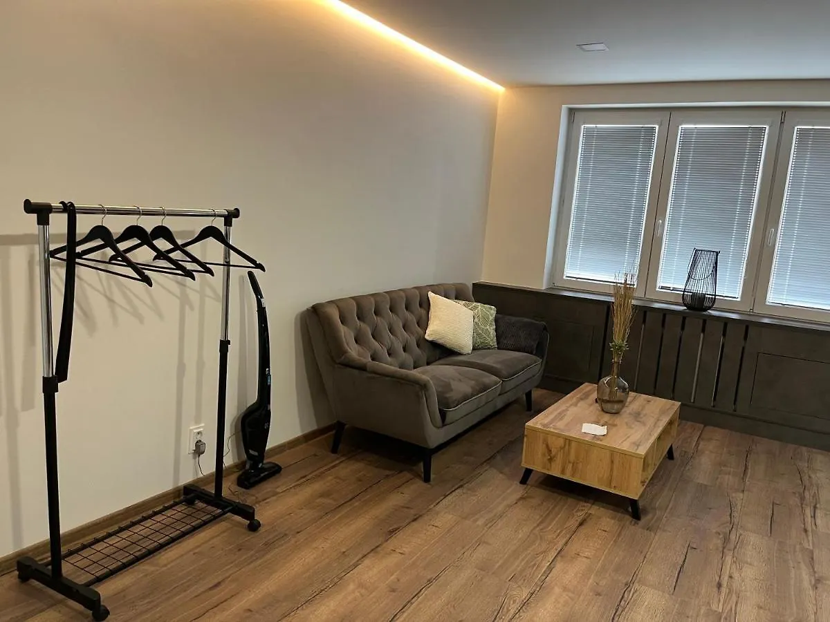 Luxusní nově zrekonstruovaný Apartmán 2kk - 47m2 - Ostrava Centrum 0*,  República Checa